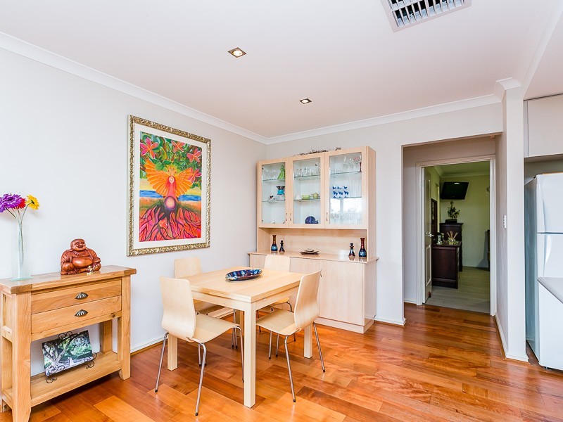 3/2 Lilacdale Road, Innaloo WA 6018