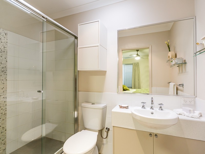 3/2 Lilacdale Road, Innaloo WA 6018