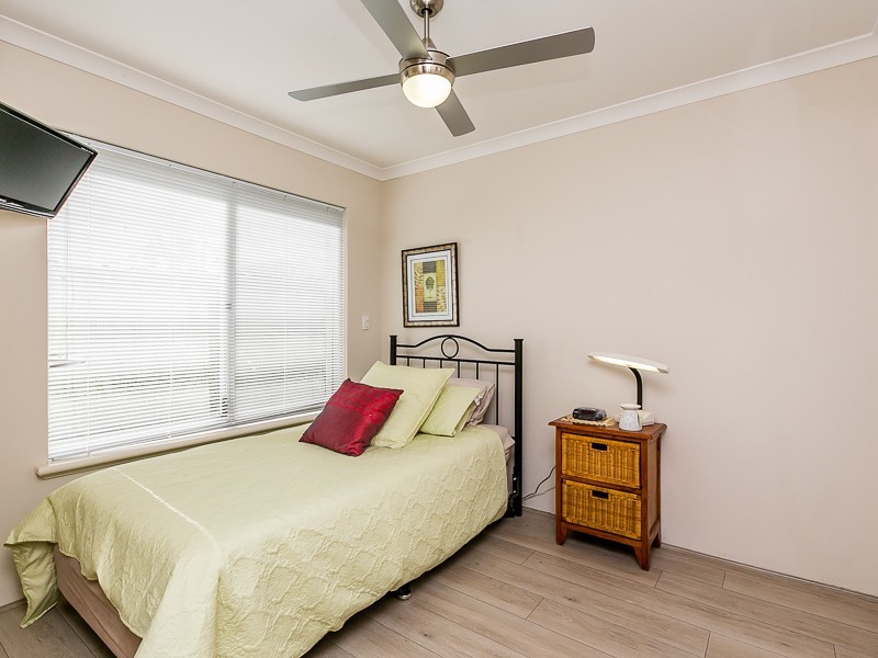 3/2 Lilacdale Road, Innaloo WA 6018