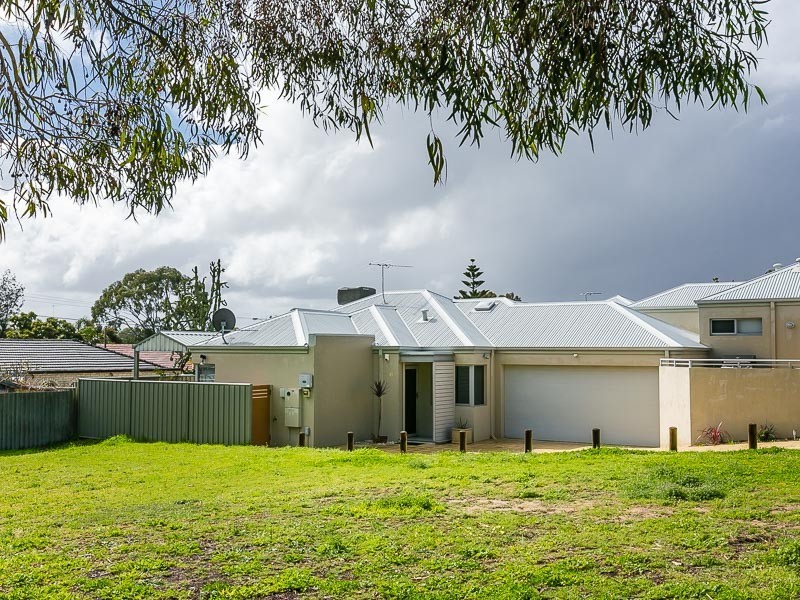 3/2 Lilacdale Road, Innaloo WA 6018