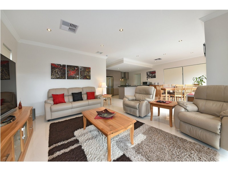 13 Tyrrell Crt, Edgewater WA 6027