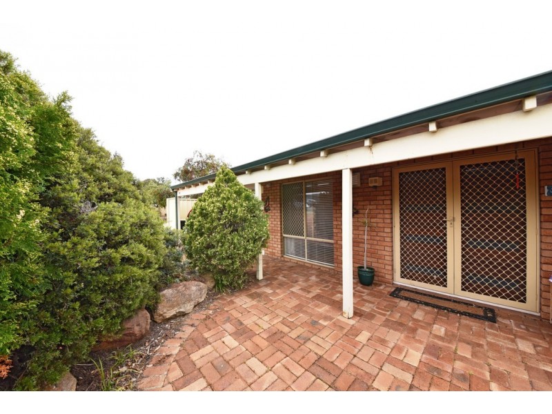 67 Springvale Dr, Warwick WA 6024