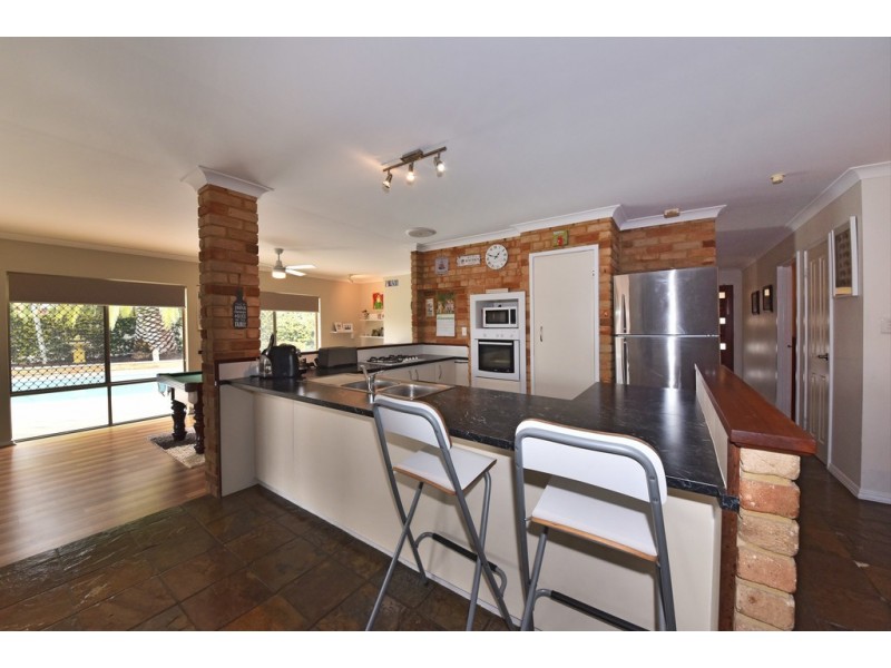 67 Springvale Dr, Warwick WA 6024