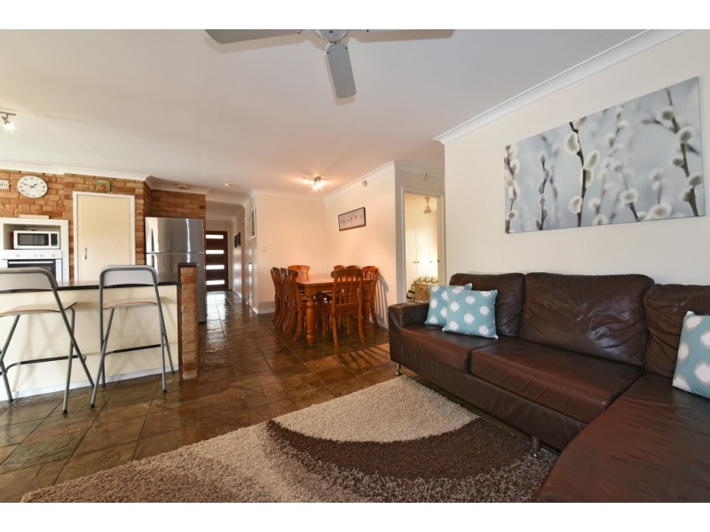 67 Springvale Dr, Warwick WA 6024