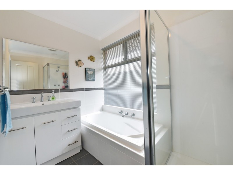 67 Springvale Dr, Warwick WA 6024