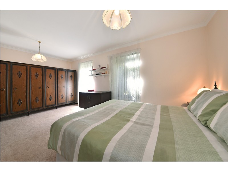 8 Ocean View Rd, Edgewater WA 6027