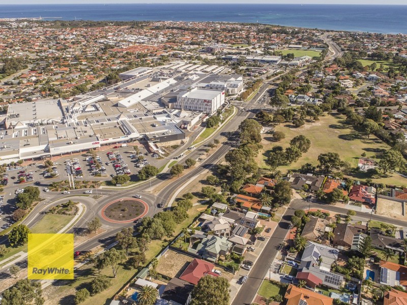 20a Oleander Way, Kallaroo WA 6025