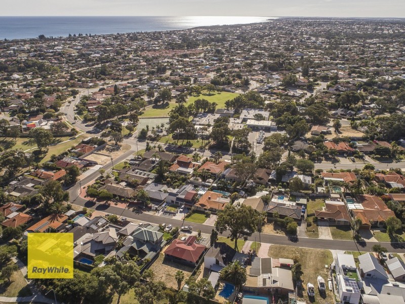 20a Oleander Way, Kallaroo WA 6025