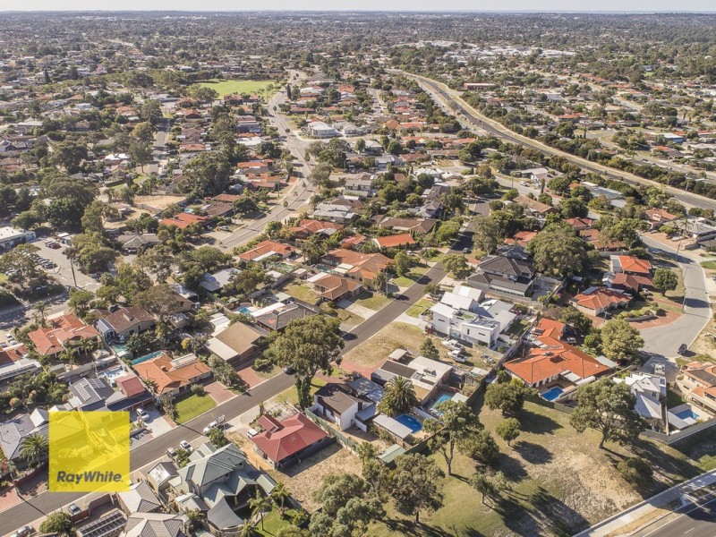 20a Oleander Way, Kallaroo WA 6025