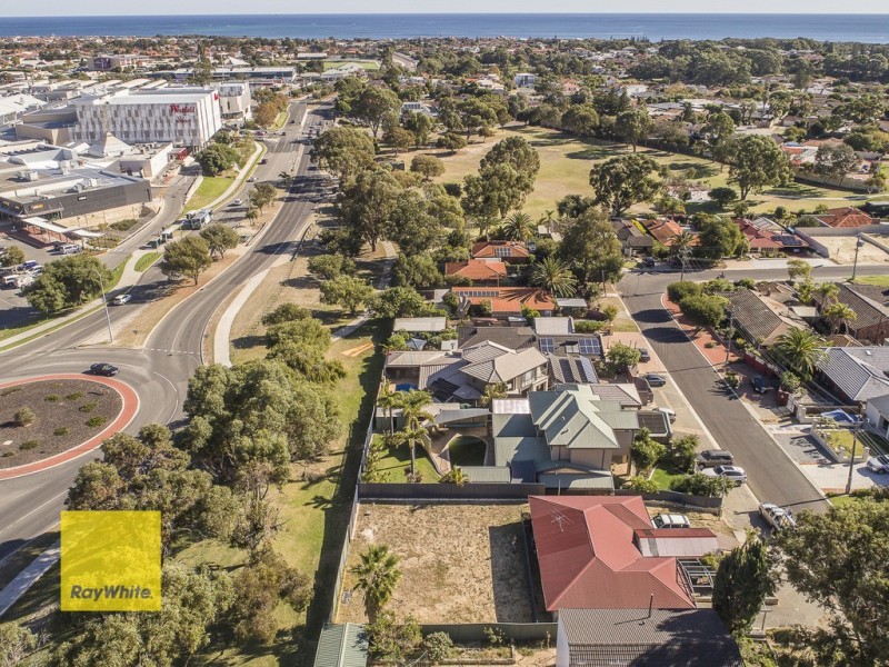 20a Oleander Way, Kallaroo WA 6025