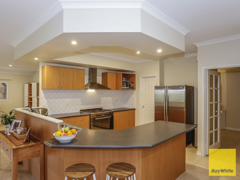 3 Hursthill St, Madeley WA 6065