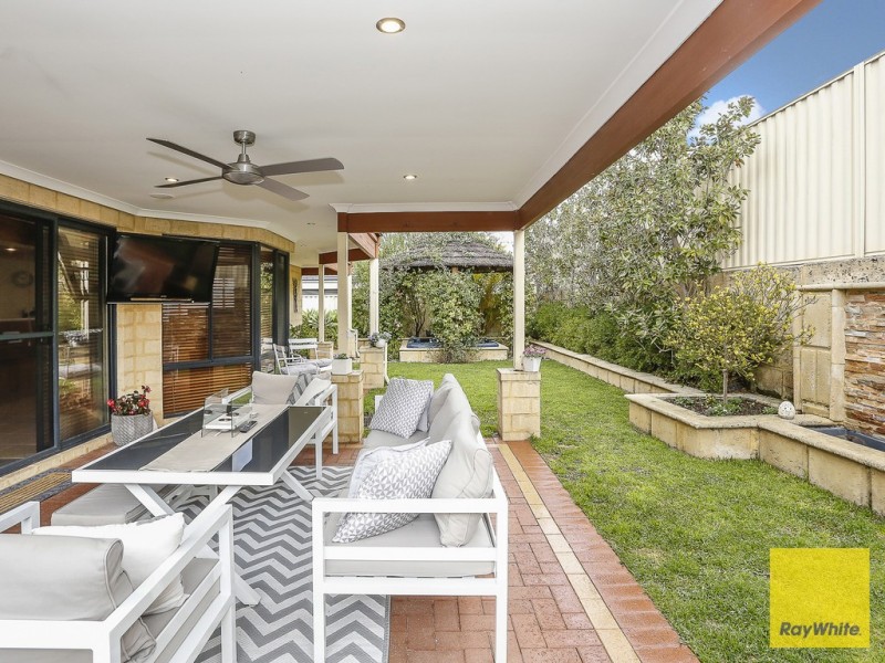 3 Hursthill St, Madeley WA 6065