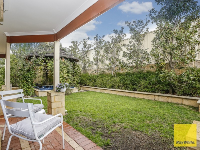 3 Hursthill St, Madeley WA 6065