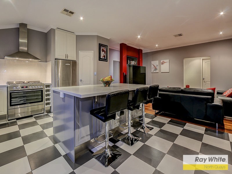 53 Regency Ave, Madeley WA 6065