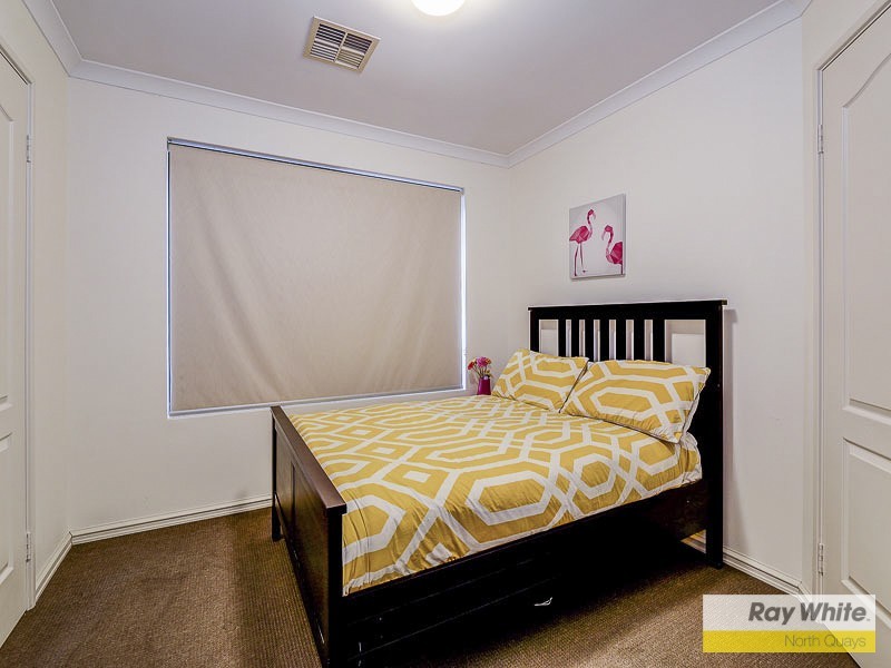 53 Regency Ave, Madeley WA 6065