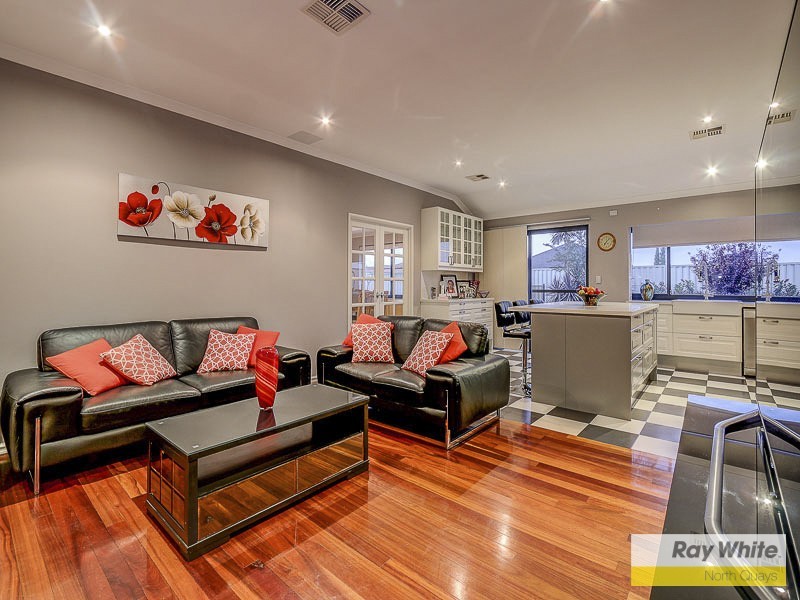 53 Regency Ave, Madeley WA 6065