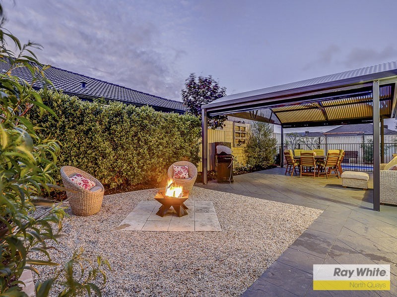 53 Regency Ave, Madeley WA 6065