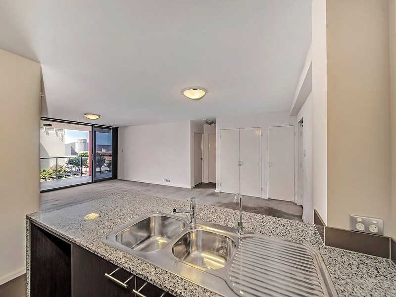 48/118 ADELAIDE TERRACE, East Perth WA 6004