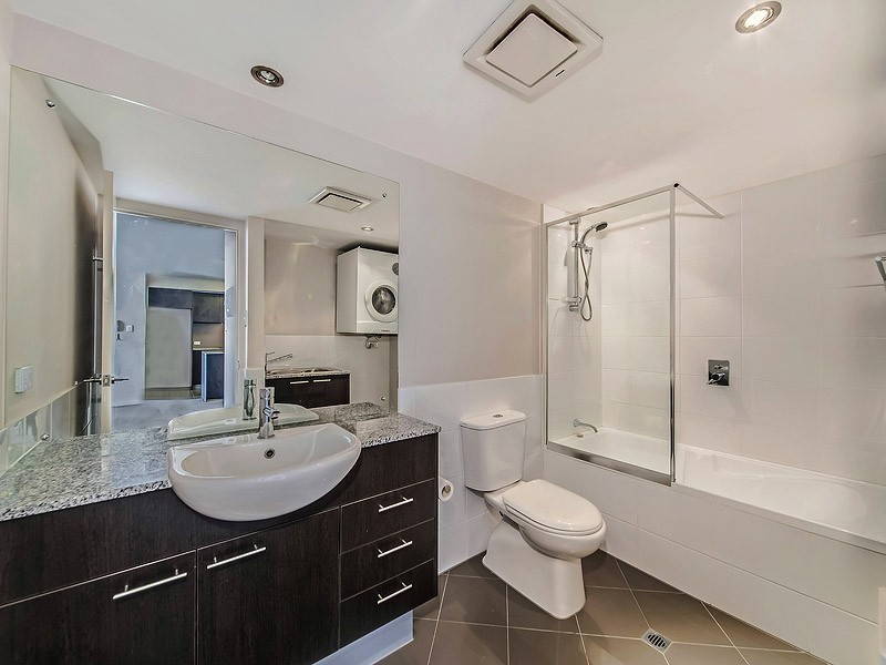 48/118 ADELAIDE TERRACE, East Perth WA 6004