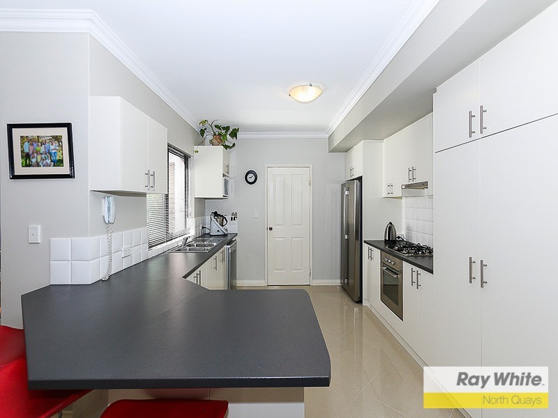 4/16 Penelope Place, Innaloo WA 6018