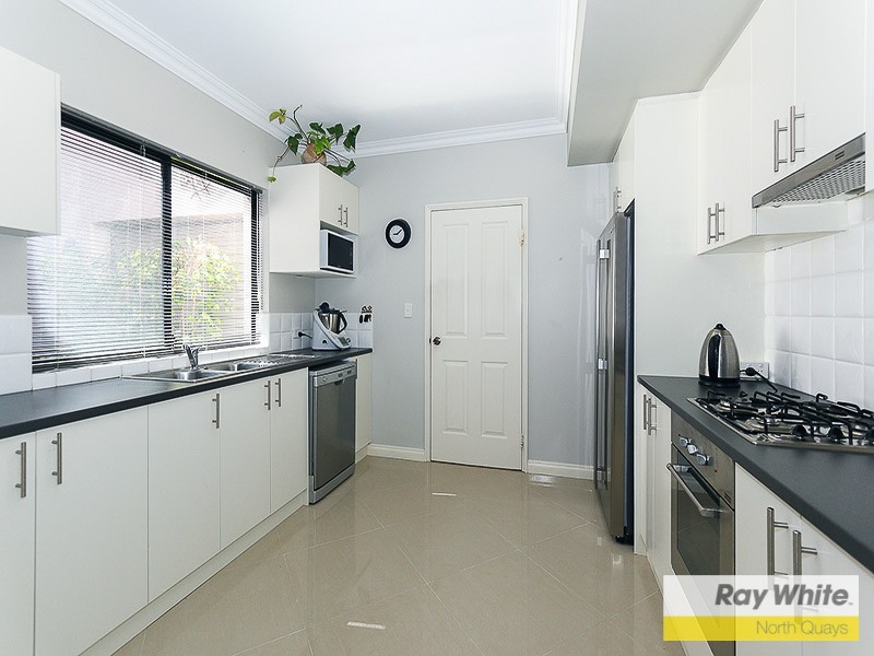 4/16 Penelope Place, Innaloo WA 6018