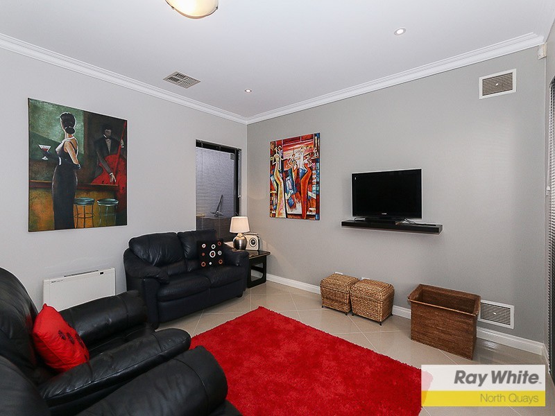 4/16 Penelope Place, Innaloo WA 6018