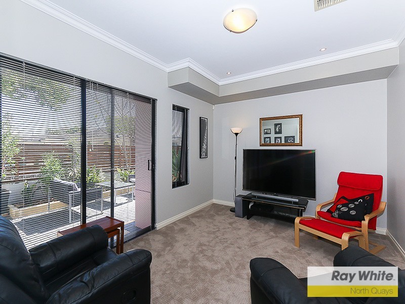 4/16 Penelope Place, Innaloo WA 6018