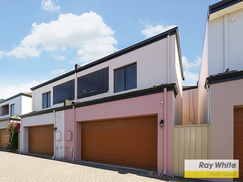 4/16 Penelope Place, Innaloo WA 6018