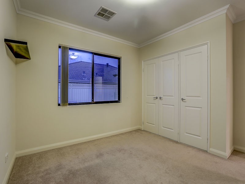 25 CVITAN BEND, Madeley WA 6065