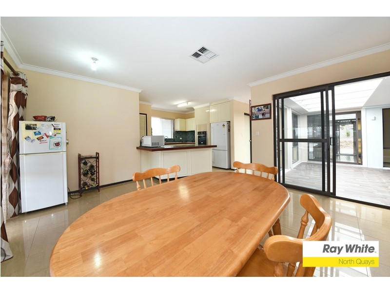 262 Erindale Road, Hamersley WA 6022