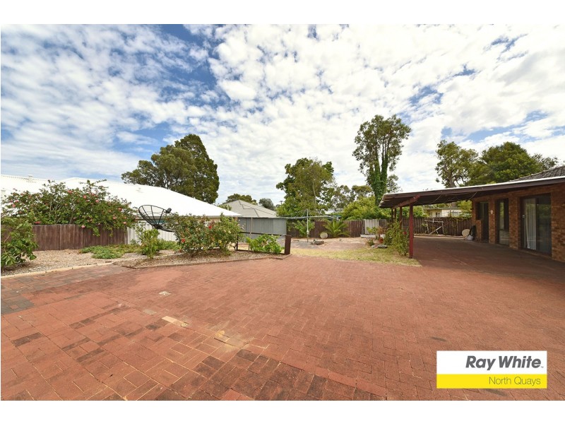 262 Erindale Road, Hamersley WA 6022