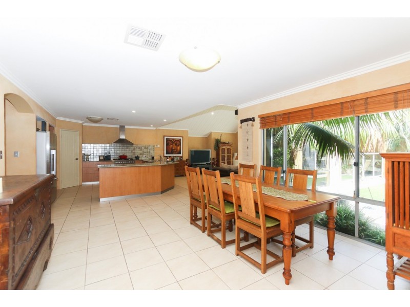 12 Mallorca Ave, Hillarys WA 6025