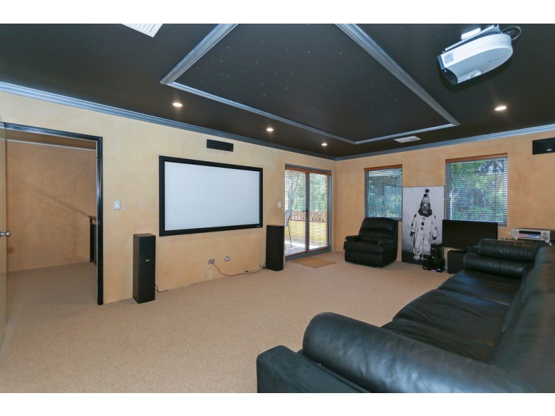 12 Mallorca Ave, Hillarys WA 6025