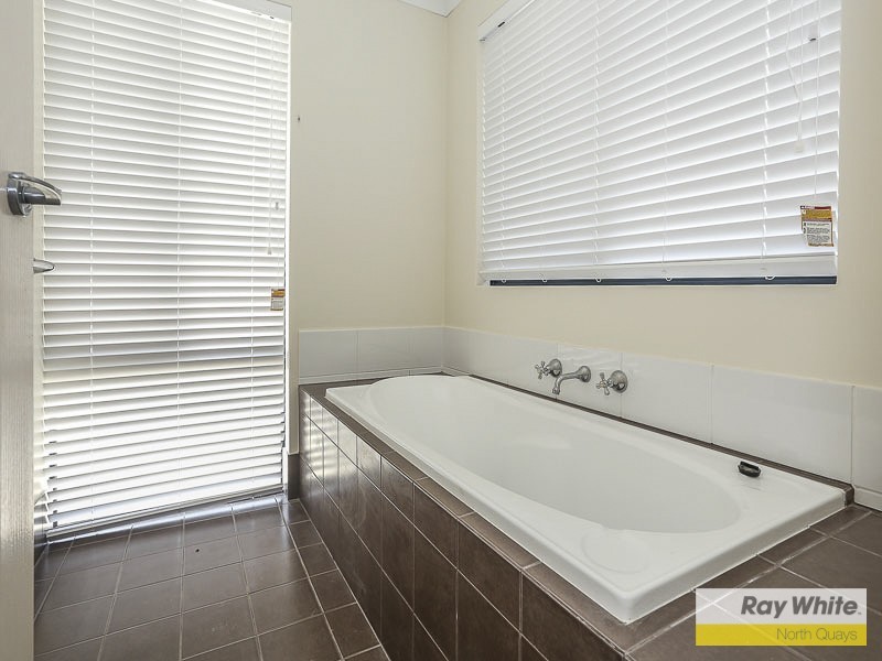 75 Oakdene Drive, Madeley WA 6065