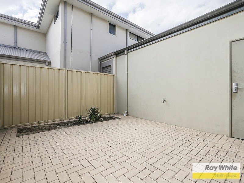 75 Oakdene Drive, Madeley WA 6065