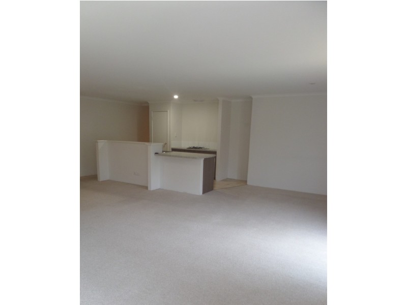 15 Grand Paradiso Parade, Merriwa WA 6030