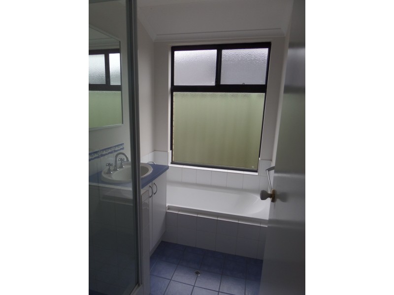 15 Grand Paradiso Parade, Merriwa WA 6030