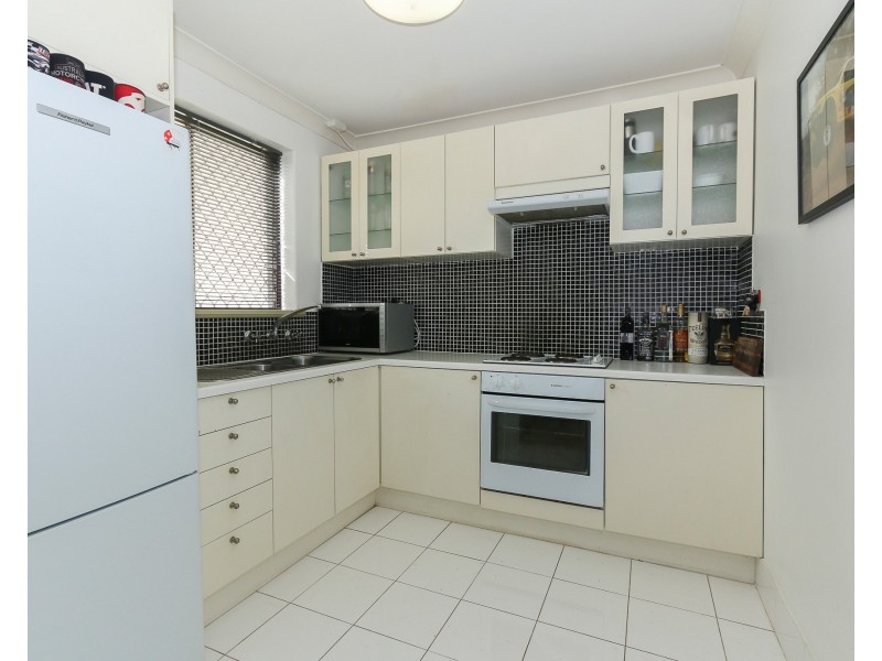 4/130 Crawford Road, Maylands WA 6051