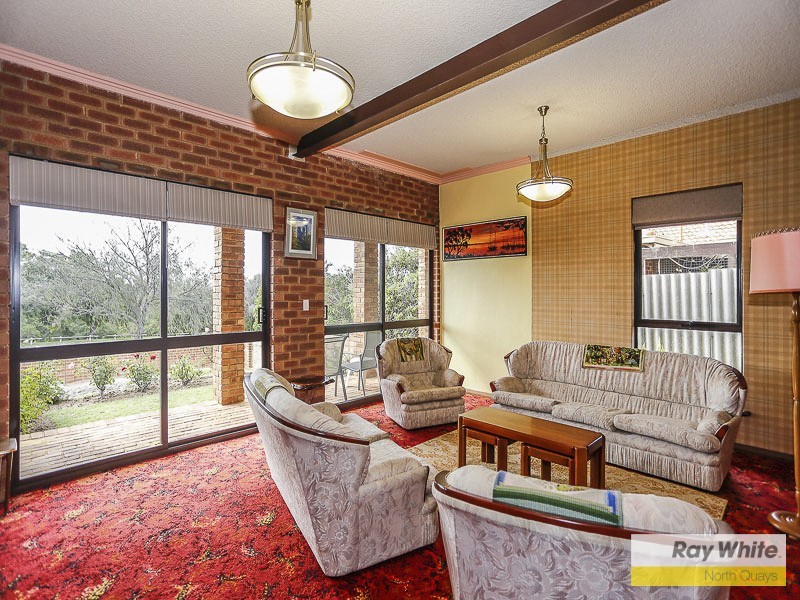 42 Chessell Drive, Duncraig WA 6023