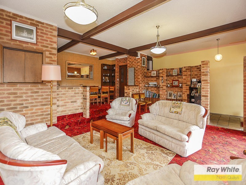 42 Chessell Drive, Duncraig WA 6023