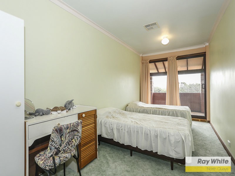 42 Chessell Drive, Duncraig WA 6023