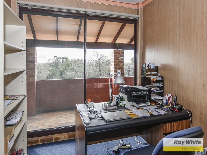 42 Chessell Drive, Duncraig WA 6023