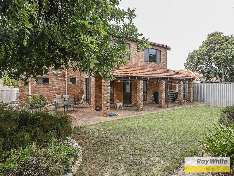 42 Chessell Drive, Duncraig WA 6023