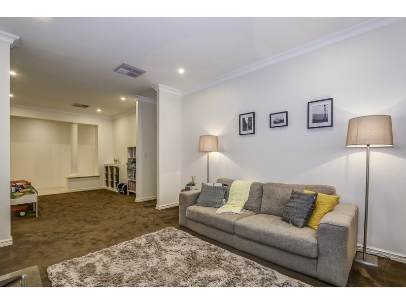 29 Dalecross Avenue, Madeley WA 6065