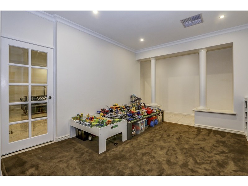 29 Dalecross Avenue, Madeley WA 6065