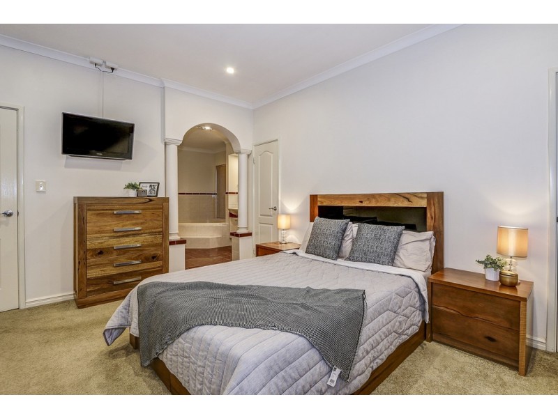 29 Dalecross Avenue, Madeley WA 6065