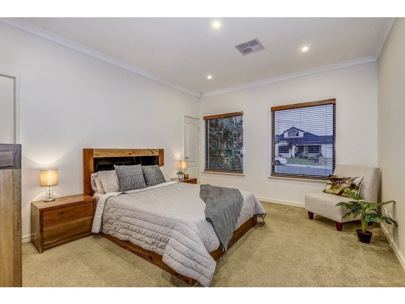 29 Dalecross Avenue, Madeley WA 6065