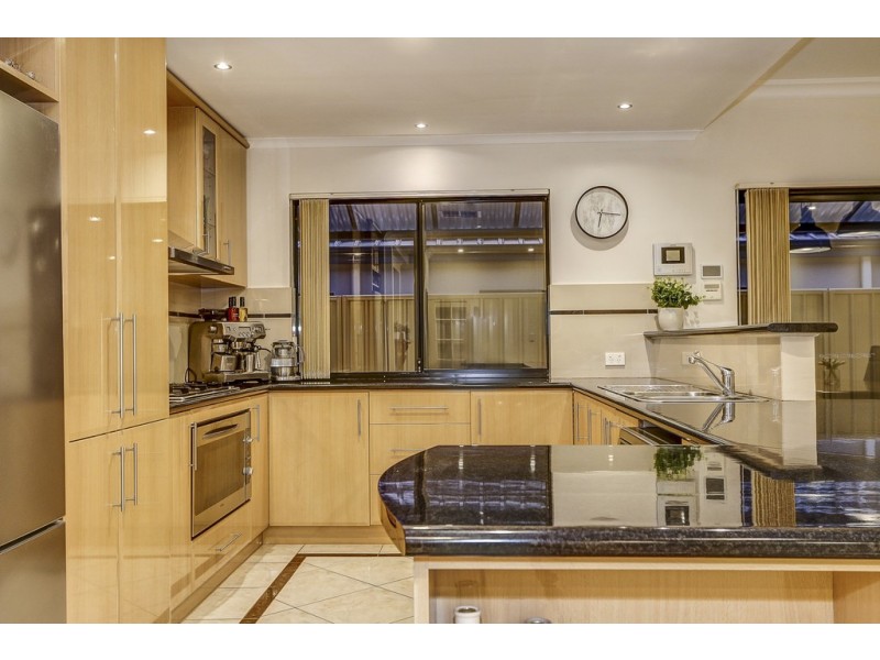 29 Dalecross Avenue, Madeley WA 6065