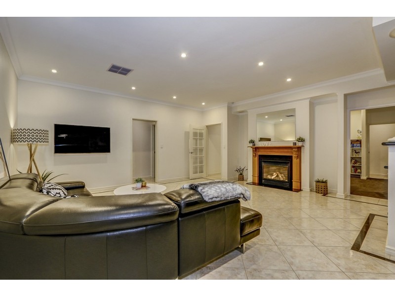 29 Dalecross Avenue, Madeley WA 6065