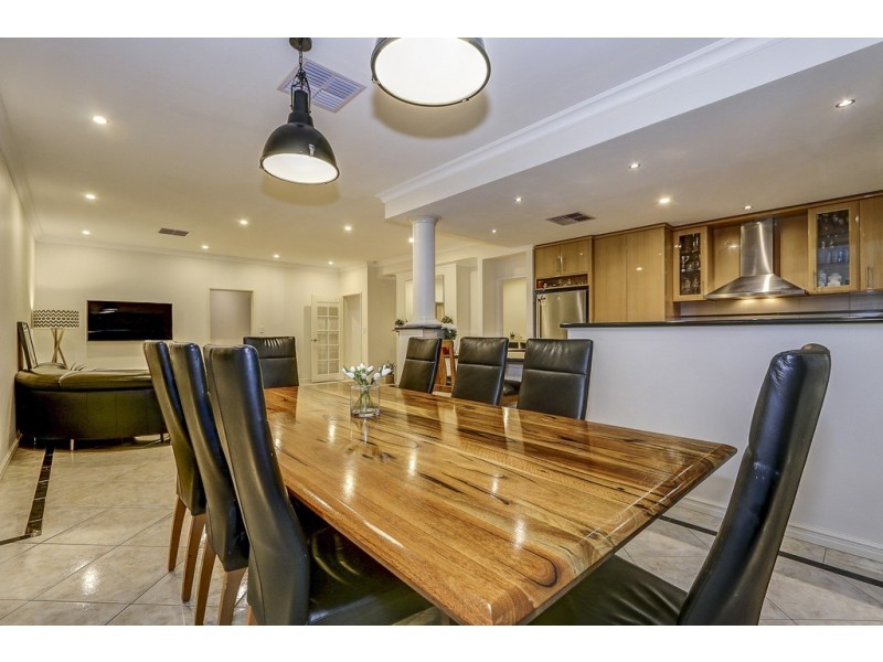 29 Dalecross Avenue, Madeley WA 6065